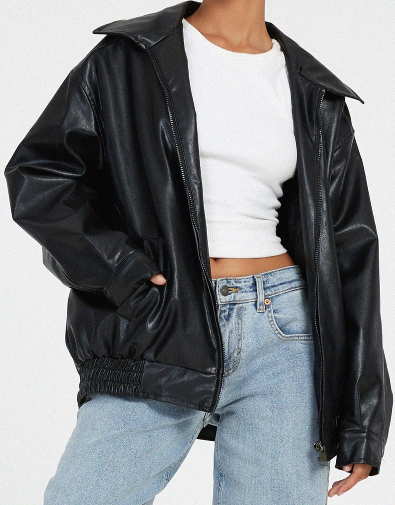 Élégante veste en cuir grande taille : confortable et moderne pour tous les jours
