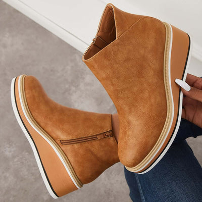 Botins de mulher com fecho e plataforma