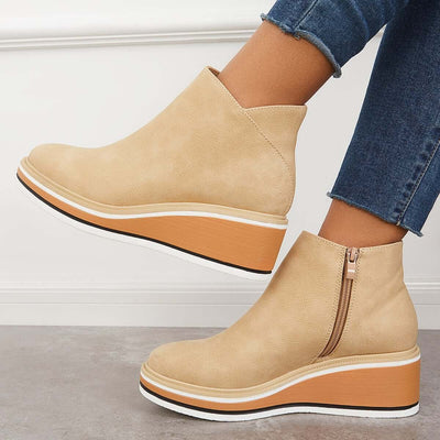 Botins de mulher com fecho e plataforma