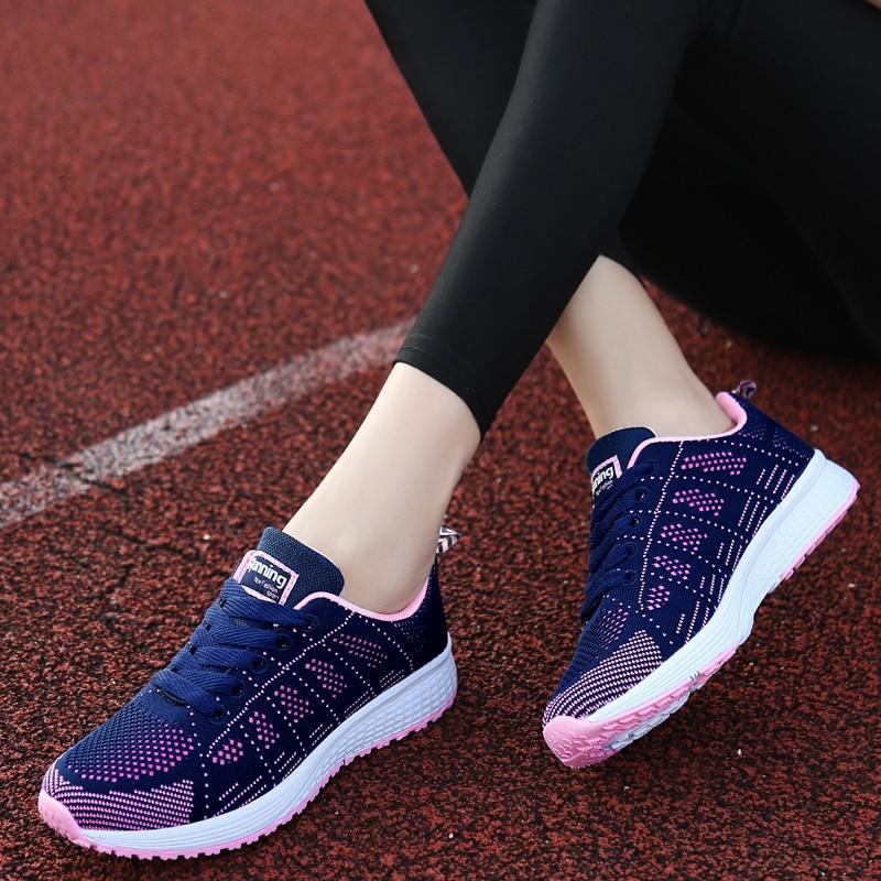 Sapatos de caminhada femininos