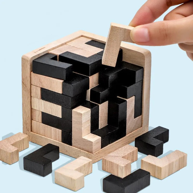 54 piezas de un complicado puzzle de madera