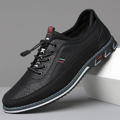 Sapatos de couro veganas casuais feitos à mão