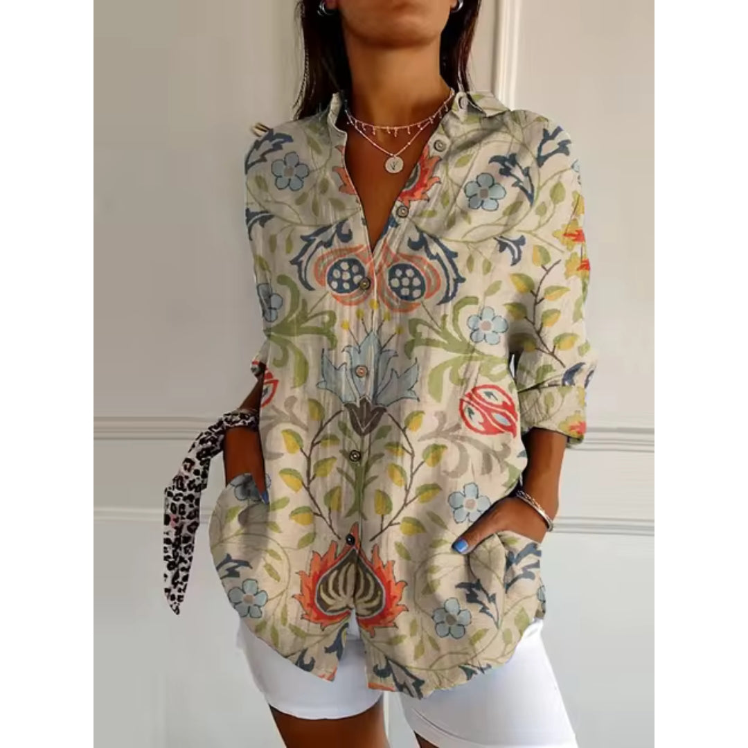 Blusa floral com botões femininos
