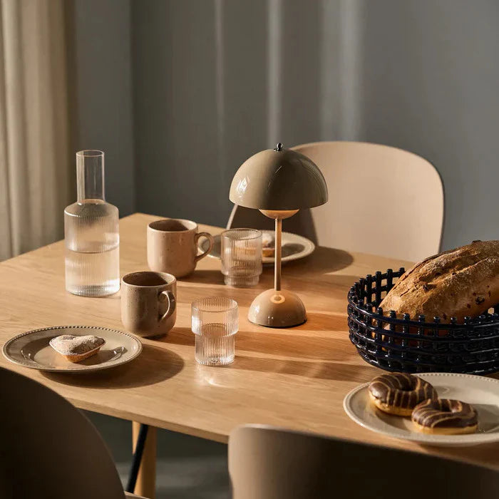OCS - Lampada da tavolo dal design scandinavo - Senza fili e regolabile