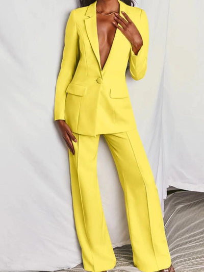 Traje clásico de mujer