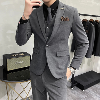 Conjunto de três peças finas adequadas para homens | Formal