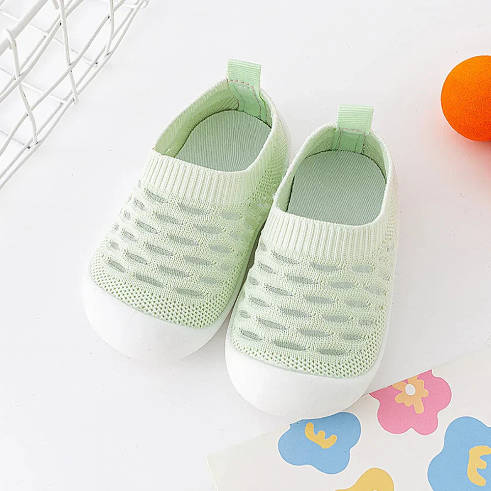 Baby non -slip grid shoes