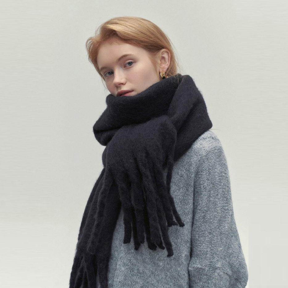 Écharpe femme avec pompon