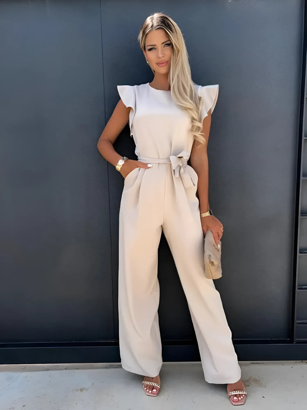 Elegante tuta corta per occasioni speciali
