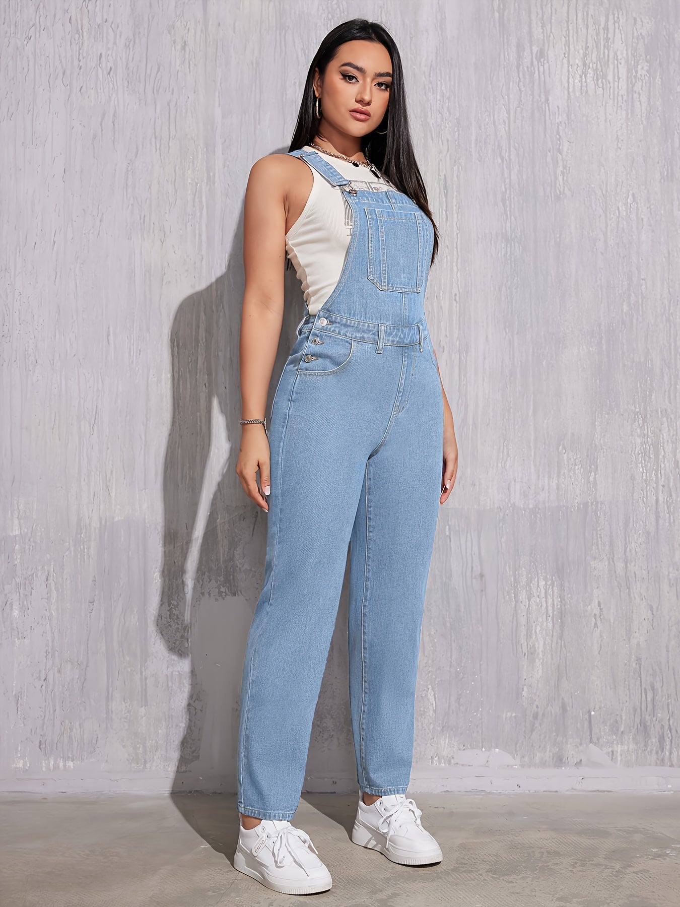 Kristine | Corte reto de macaco de cowboy azul claro