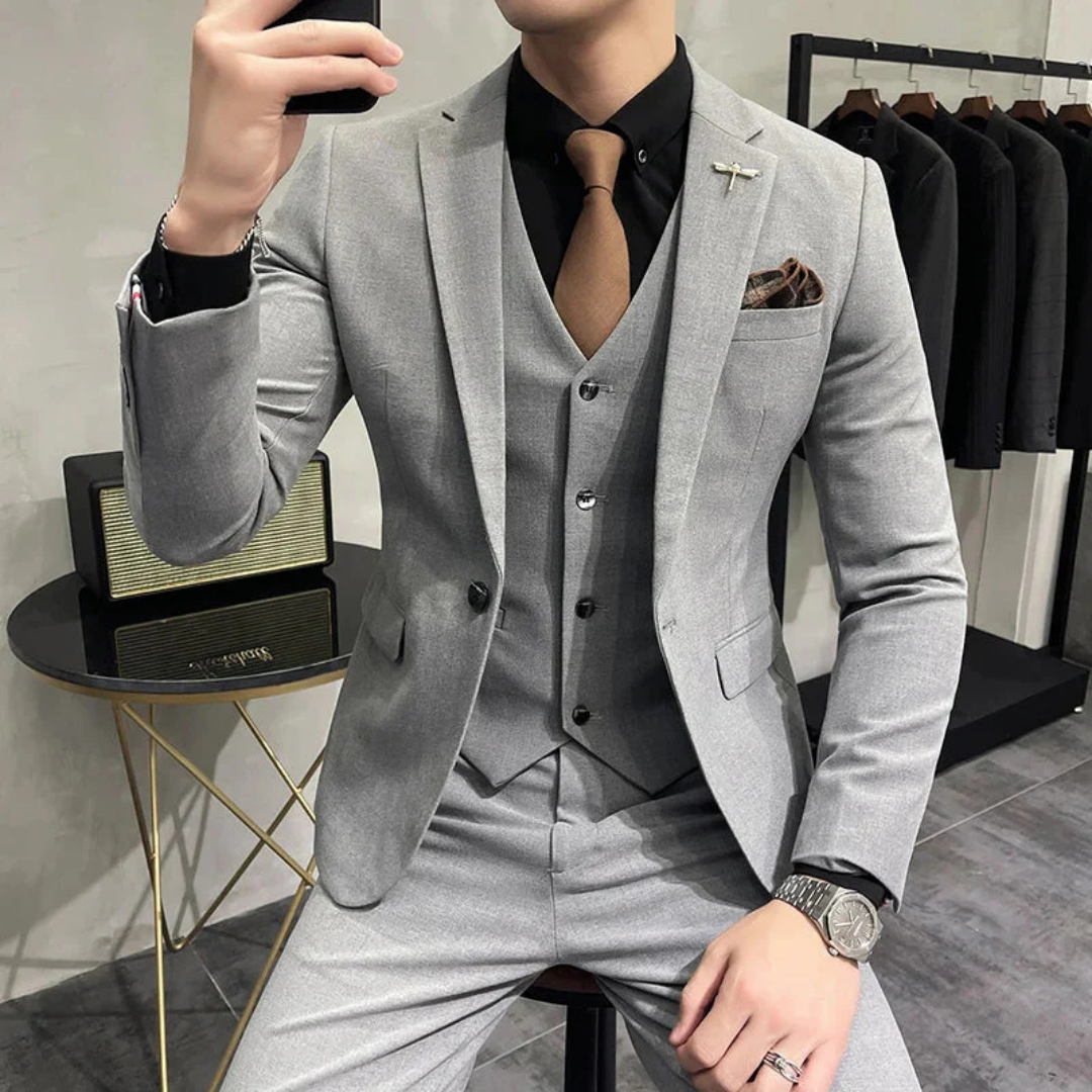 Conjunto de três peças finas adequadas para homens | Formal