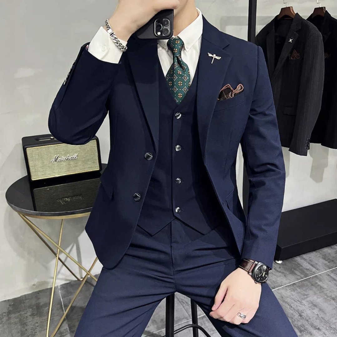 Conjunto de três peças finas adequadas para homens | Formal