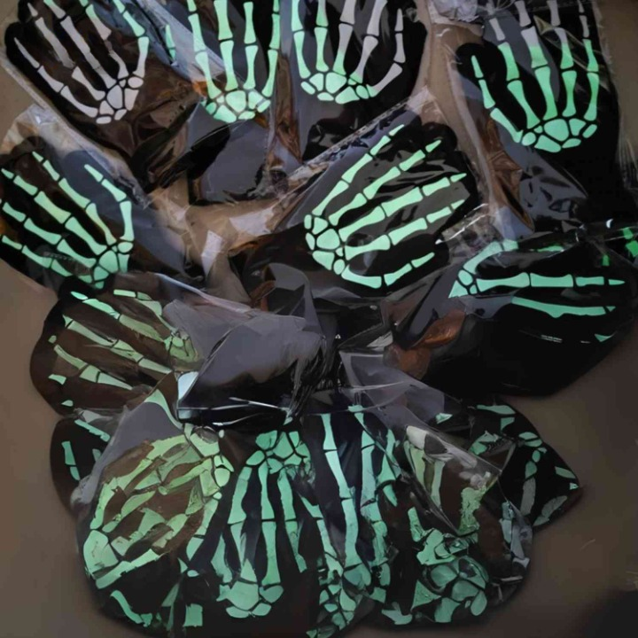 Conjunto Grimora | acessórios para Halloween capa, máscaras esqueleto e foice