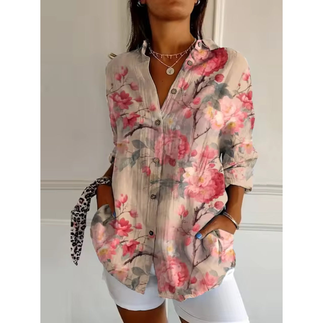 Blusa floral com botões femininos