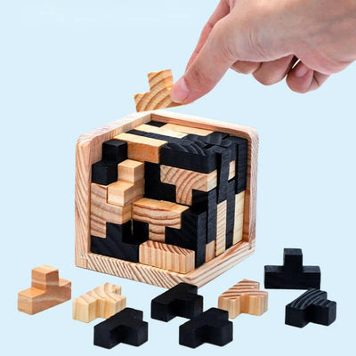 54 piezas de un complicado puzzle de madera