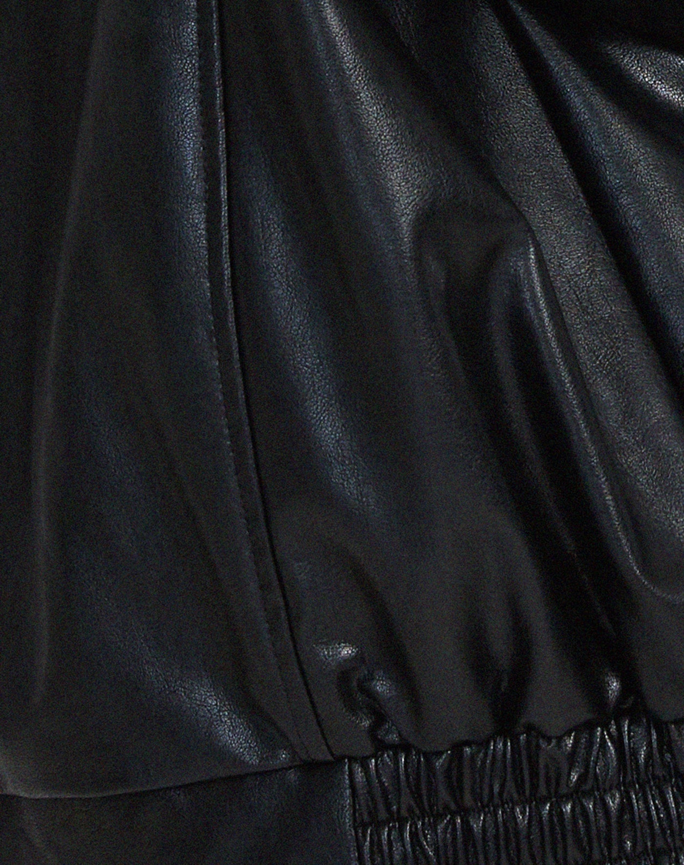 Élégante veste en cuir grande taille : confortable et moderne pour tous les jours