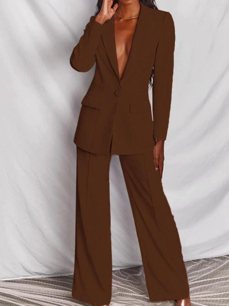Traje clásico de mujer