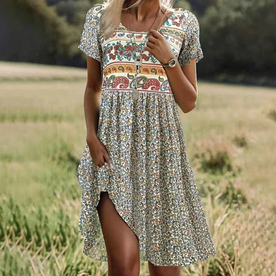 Lise | Vestido curto de mangá e pescoço redondo lunar