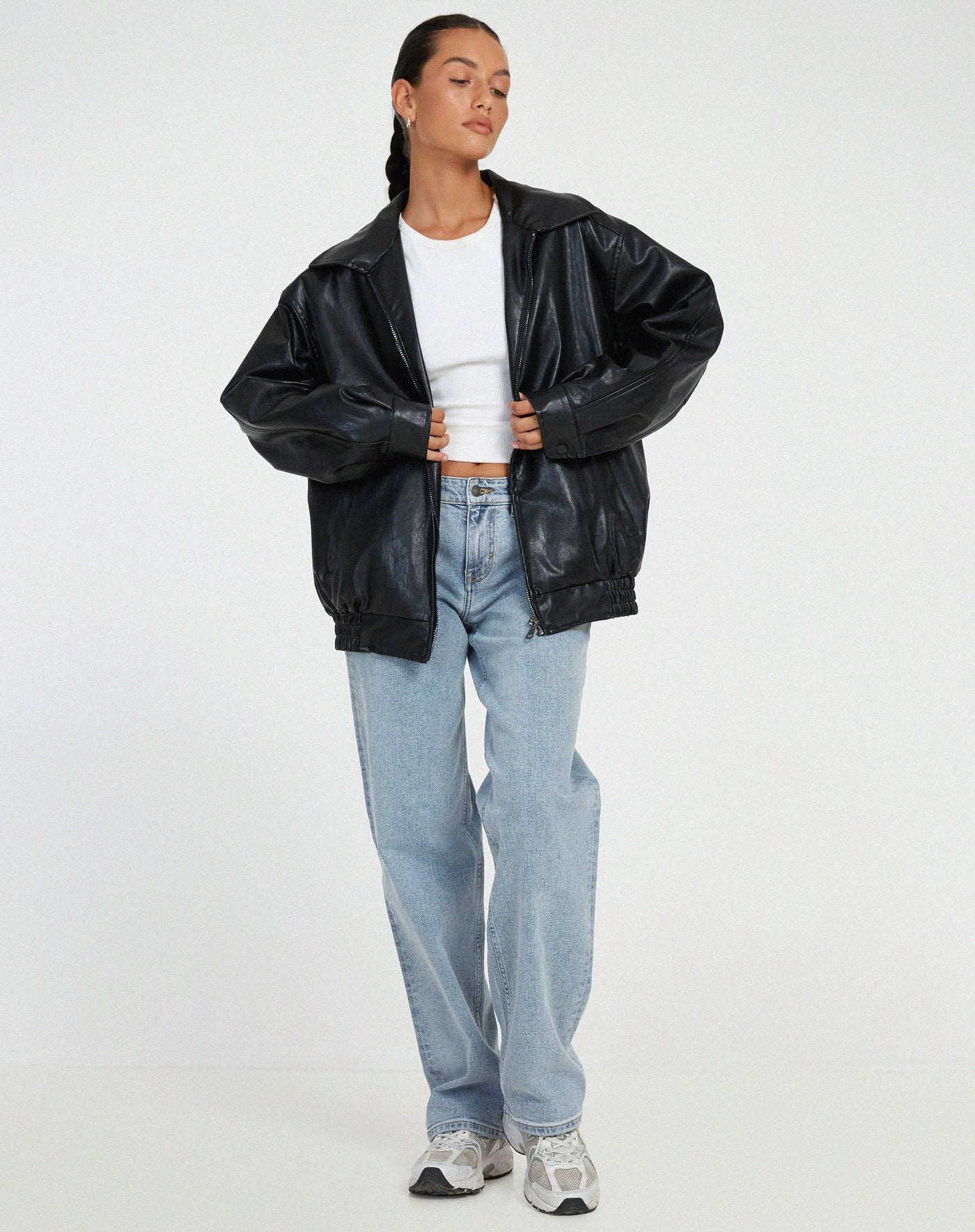 Élégante veste en cuir grande taille : confortable et moderne pour tous les jours