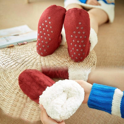 Calzini caldi per l'inverno: per godersi piacevoli serate a casa