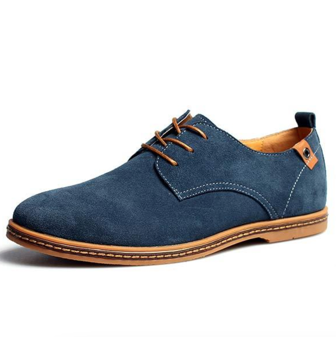 Sapatos masculinos com dedo do pé de amêndoa atemporal