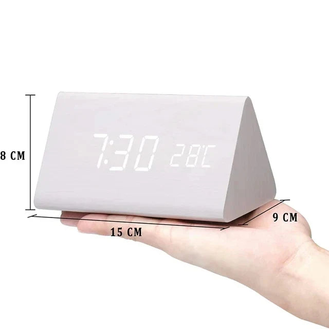 Réveil numérique en bois - écran LED, commande vocale, luminosité réglable