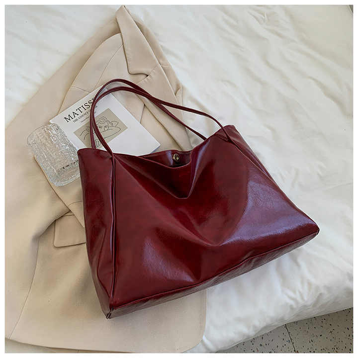 Aurora | Bolsa espaçosa e elegante para senhora