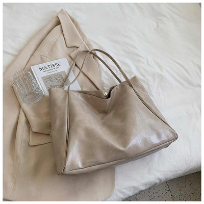 Aurora | Bolsa espaçosa e elegante para senhora