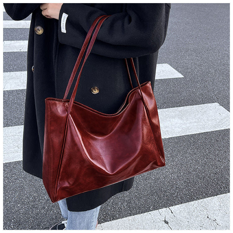 Aurora | Bolsa espaçosa e elegante para senhora