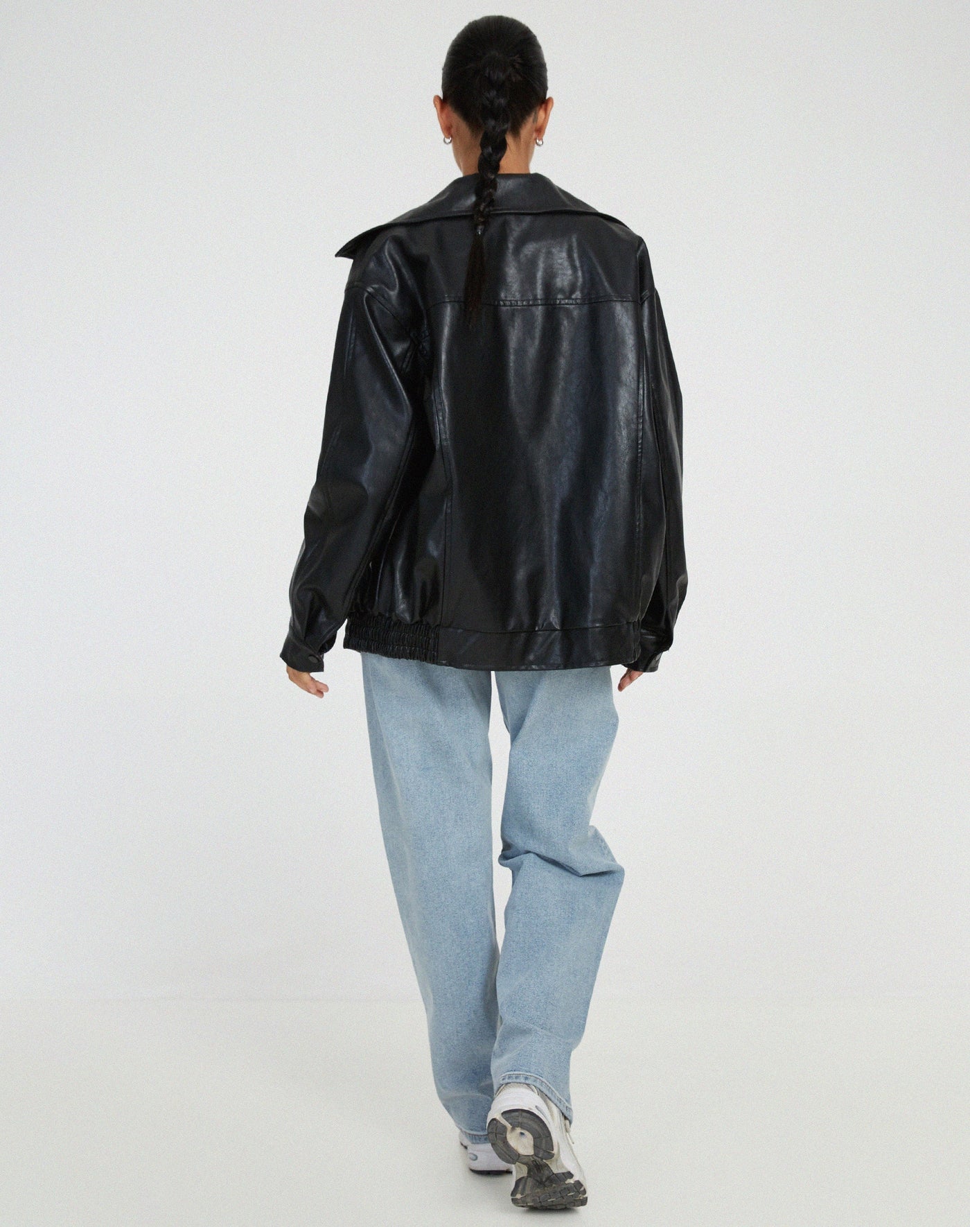 Élégante veste en cuir grande taille : confortable et moderne pour tous les jours