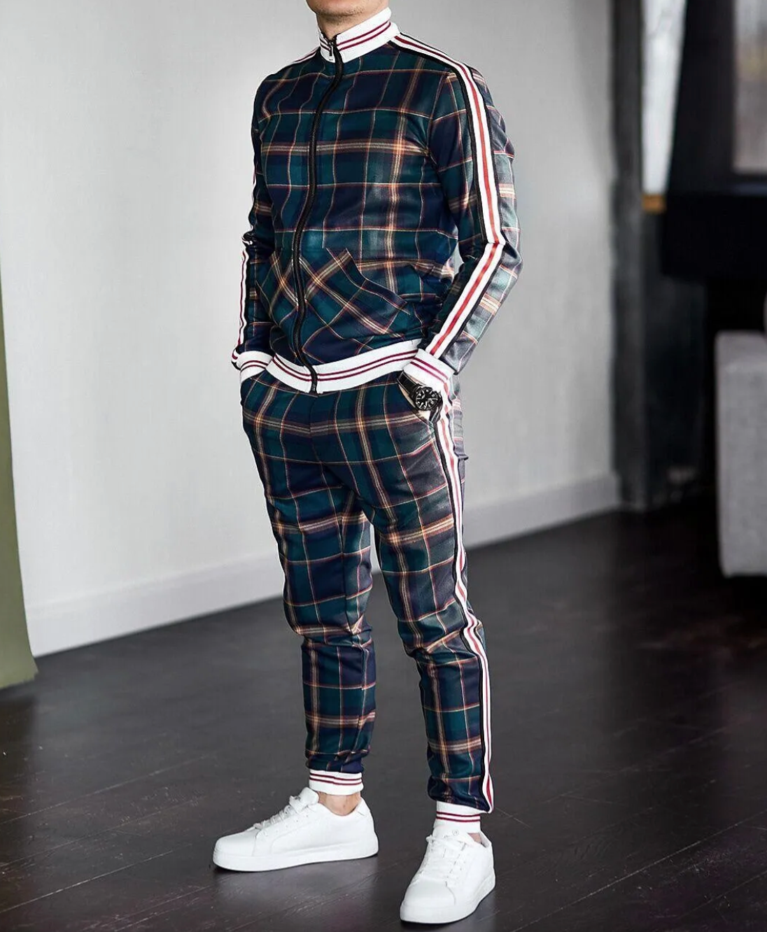 Conjunto de homens elegantes