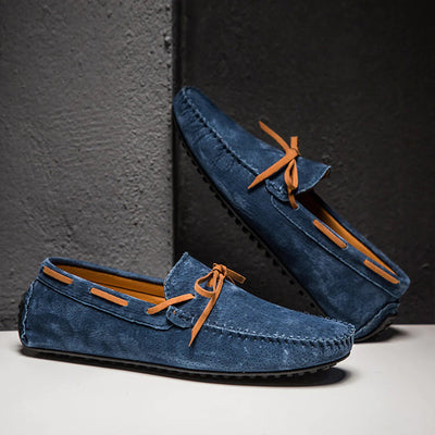 Sapatos masculinos elegantes e macios