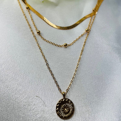 Ella | Conjunto de colares em camadas para mulher em metal banhado a ouro 18k