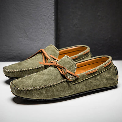 Sapatos masculinos elegantes e macios