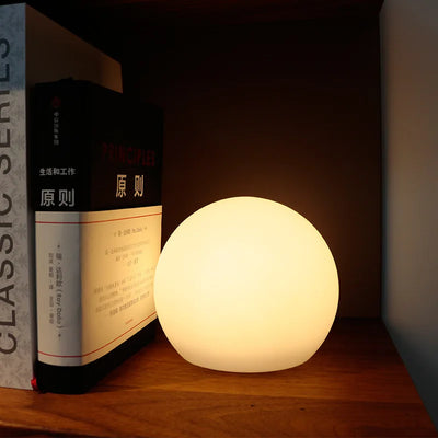 AuraBall | Lámpara de mesa LED dinámica con cambio de color
