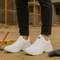 Sapatos de trabalho masculinos com tops de aço e sola não -deslizante