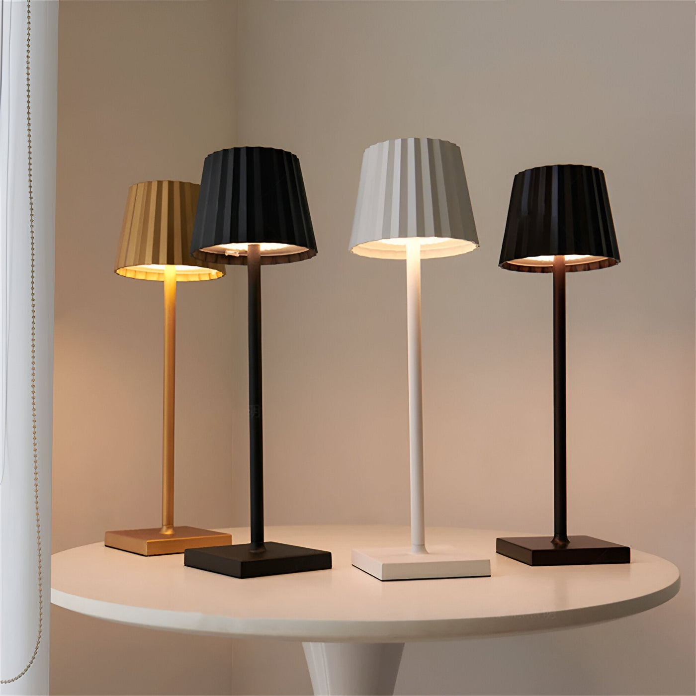 Luminatouch - Lâmpada de mesa LED sem fio, impermeável, recarregável e controlável