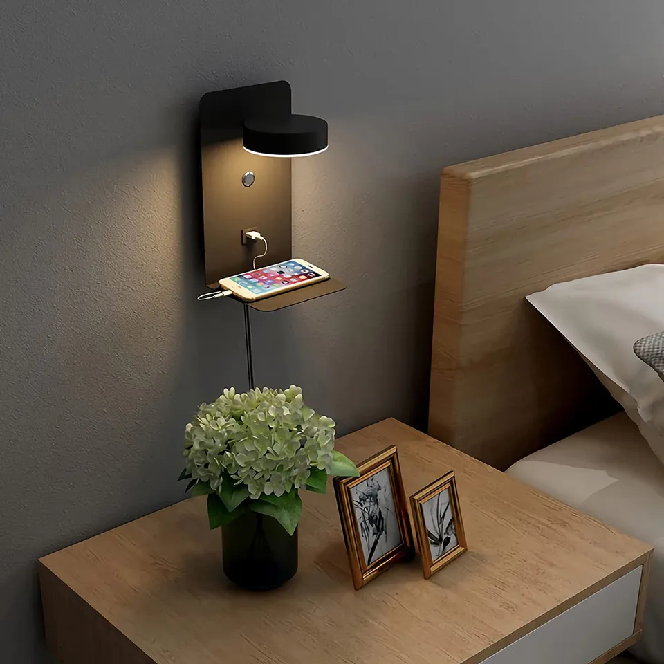 EasyHome | Lâmpada de quarto LED ajustável e carregador de telefone
