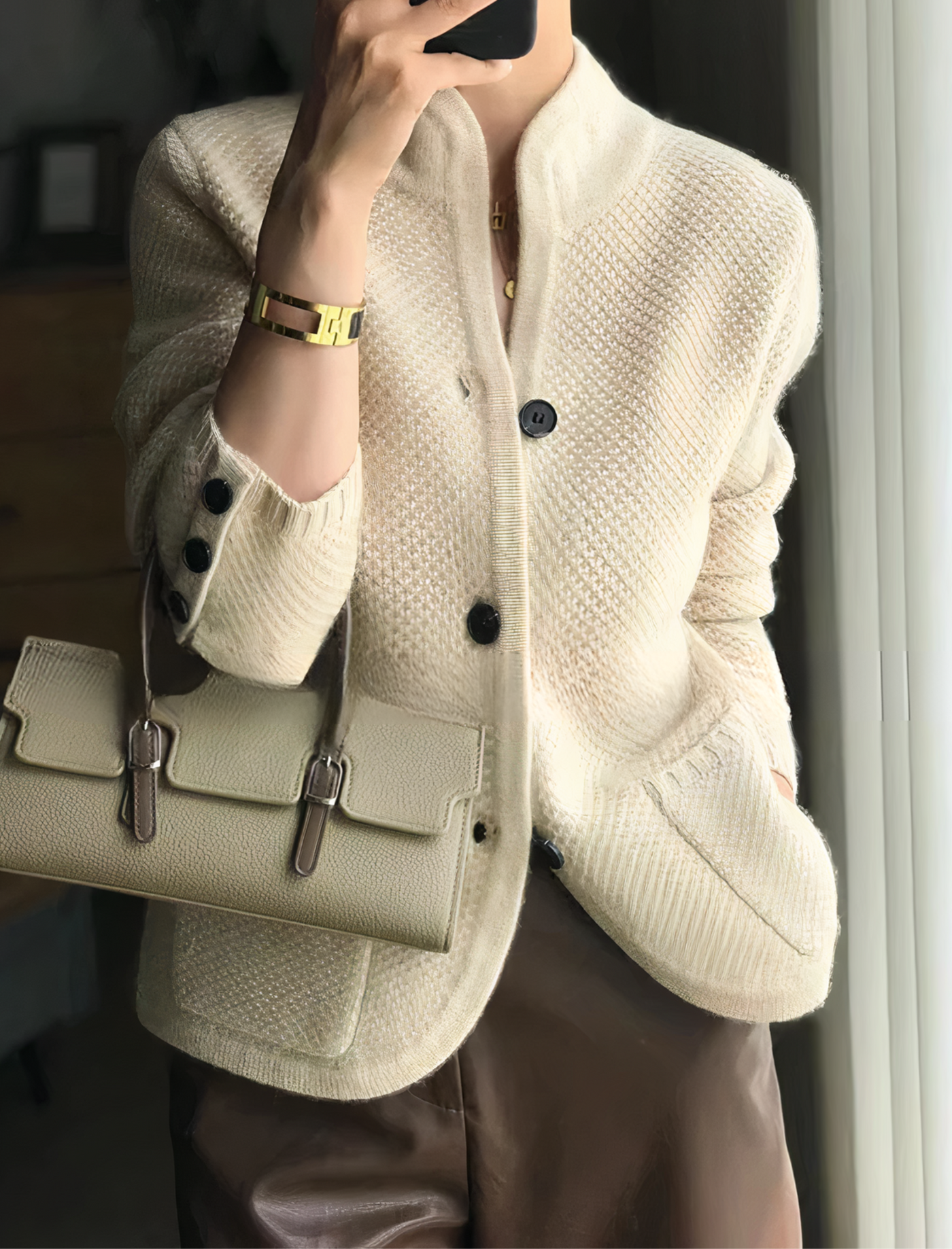 Cárdigan de cachemira para mujer con botones de estilo