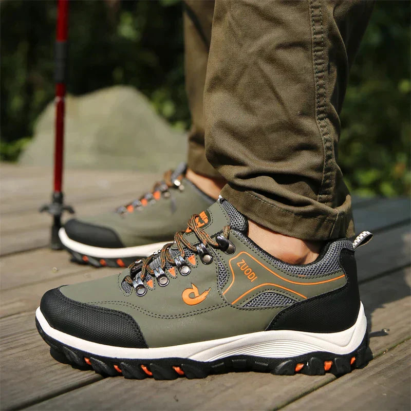 Sapatos ortopédicos com suporte reforçado e design respirável