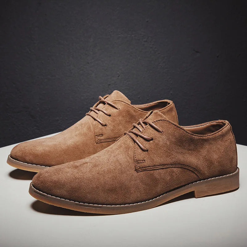 Sapatos de camurça para homens elegantes e estilos sapatos