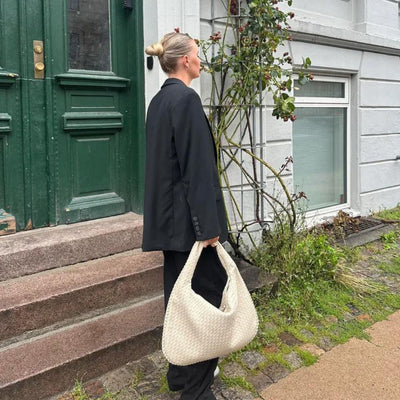 Bolsa de hobo estruturada para mulheres com bandole ajustável