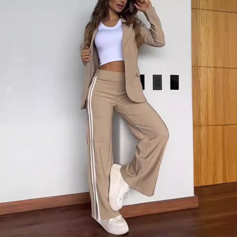 Elegetumoda | Táxos com uma aba e calça larga