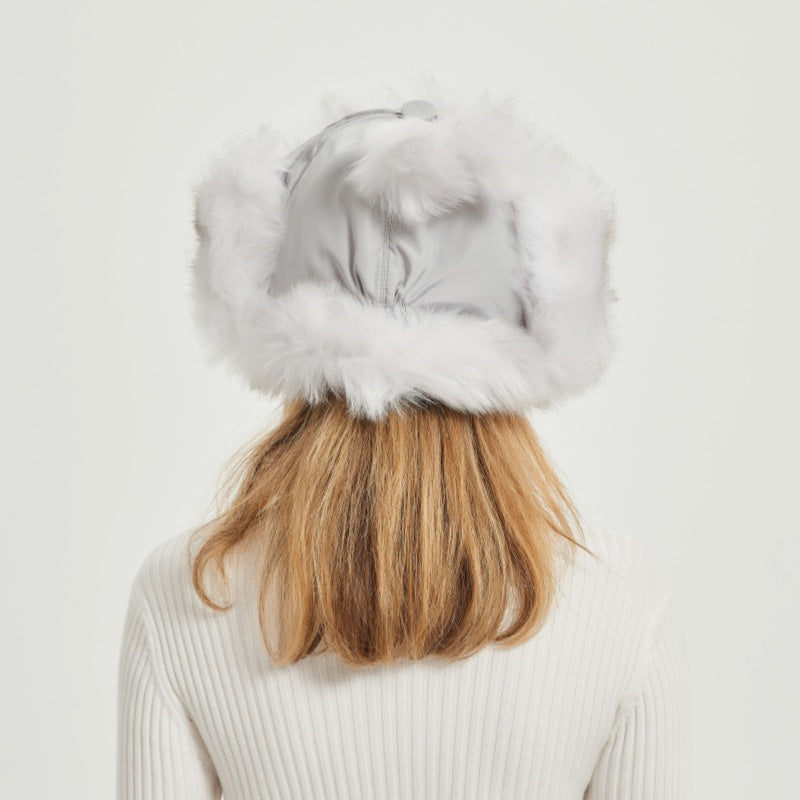 Gorro de inverno esponjoso para mulher com orelhas de animal e design volumoso