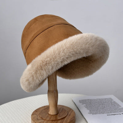 Gorro de pele elegante e acolhedor para mulher