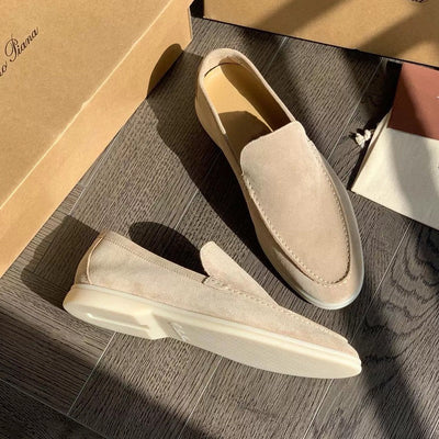 Mocassins clássicos de camurça para homens