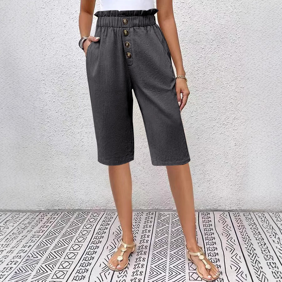 Bermuda feminina - corte holgado - cintura elástica - botões na frente - material leve