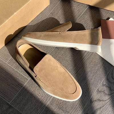 Mocassins clássicos de camurça para homens