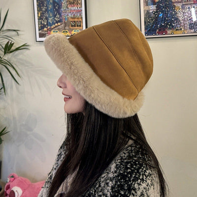 Gorro de pele elegante e acolhedor para mulher