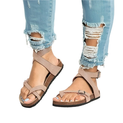 Sandálias femininas com fivela ajustável e sola perfilada